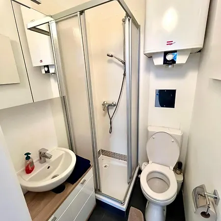 Geraeumige In Apartamento Leoben (Styria)